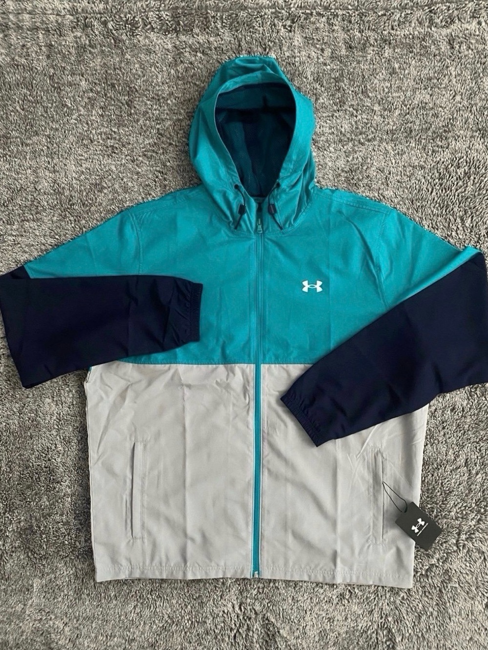 Men’s Under Armour Jacket, Size XL, NWT